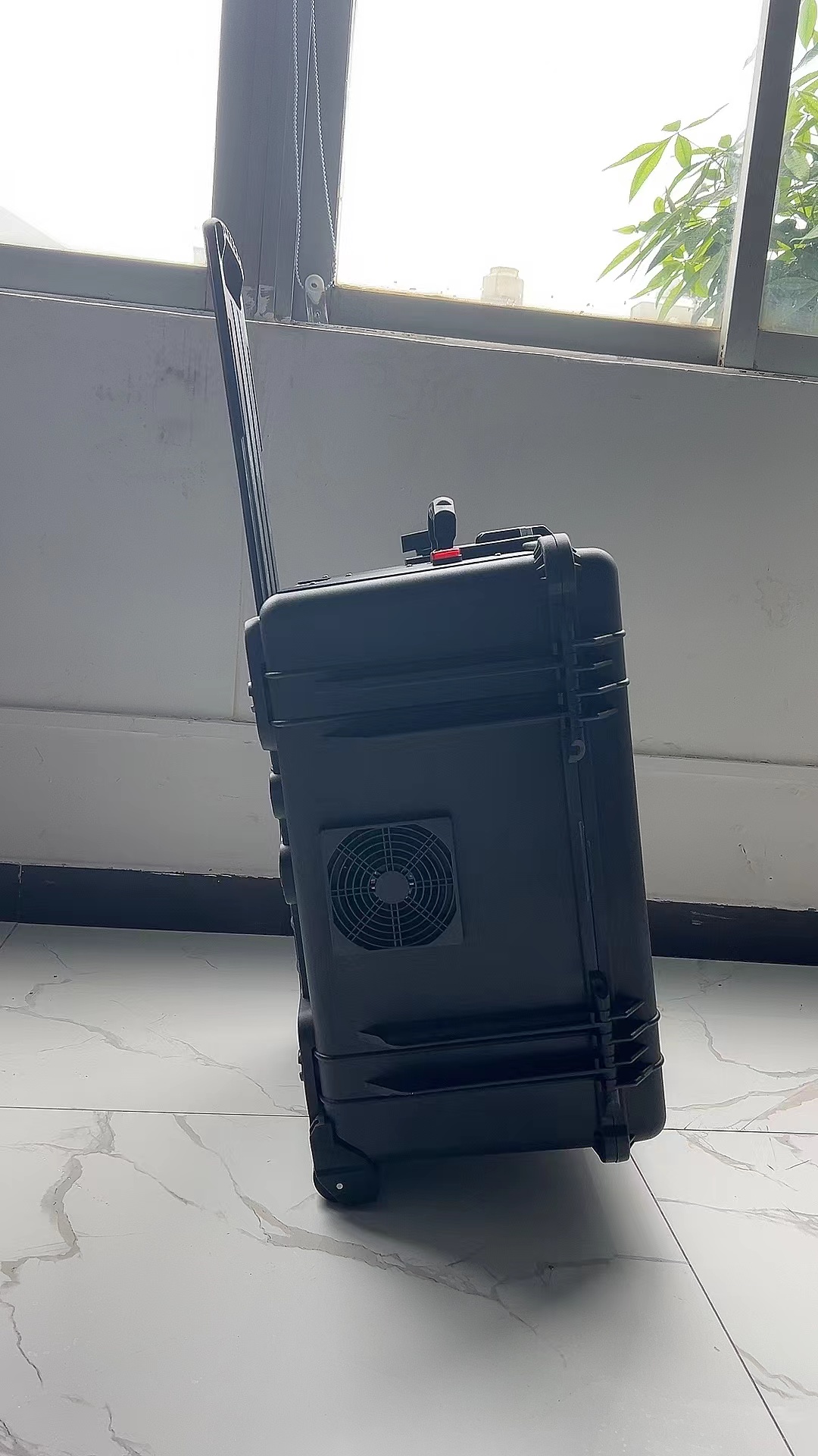 绥宁手拉箱型移动通信干扰器